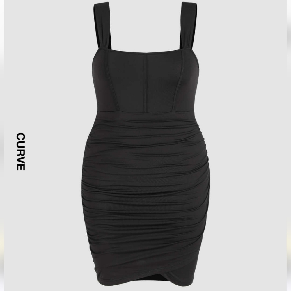 Cider Curve & Plus Solid Ruched Mini Dress, Black, 2x